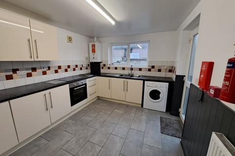 6 bedroom house share to rent, King Edwards Road, Swansea