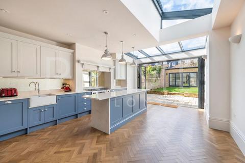 5 bedroom terraced house to rent, Britannia Road, Fulham SW6