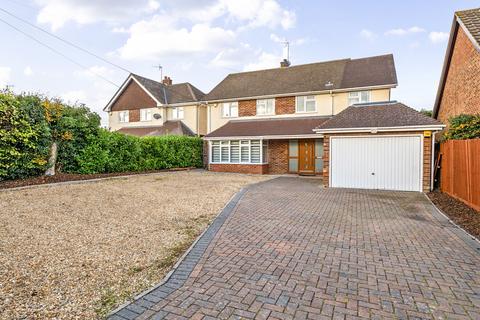 4 bedroom detached house for sale, Hyde End Road, Reading RG7