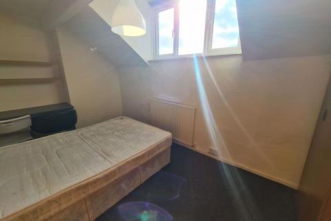 4 bedroom house to rent, Norwood Road, Leeds LS6