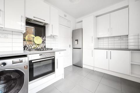 2 bedroom flat to rent, John Aird Court, London W2