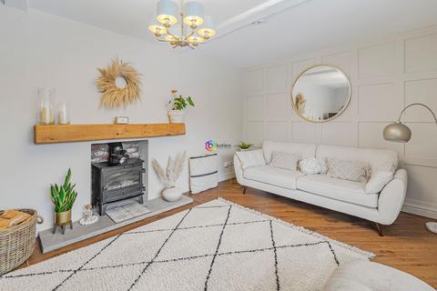 4 bedroom cottage for sale, Plumbley Lane, Mosborough, S20