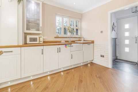4 bedroom cottage for sale, Plumbley Lane, Mosborough, S20