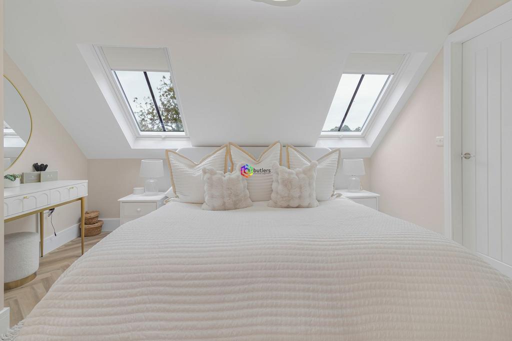 Main Bedroom Suite