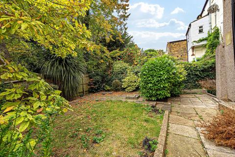 2 bedroom flat for sale, Kirkdale, London, SE26