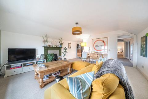 2 bedroom flat for sale, Kirkdale, London, SE26