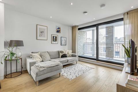 2 bedroom flat to rent, Wyfold Road, London, SW6