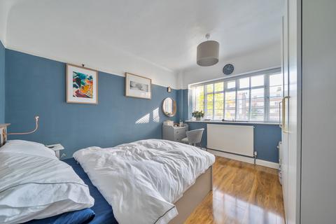 undefined, New Park Road, London SW2
