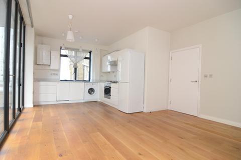 2 bedroom flat to rent, Chapel Yard, London, UK