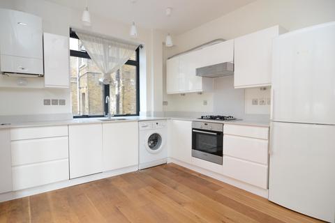 2 bedroom flat to rent, Chapel Yard, London, UK