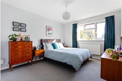 98 Virginia Road, London, E2 7NG