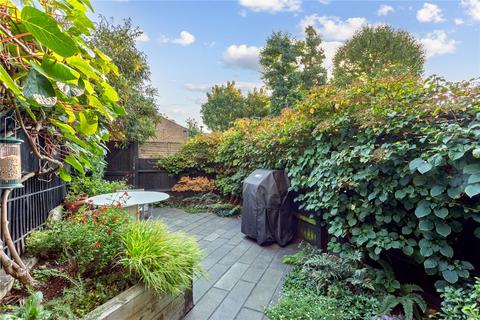 98 Virginia Road, London, E2 7NG