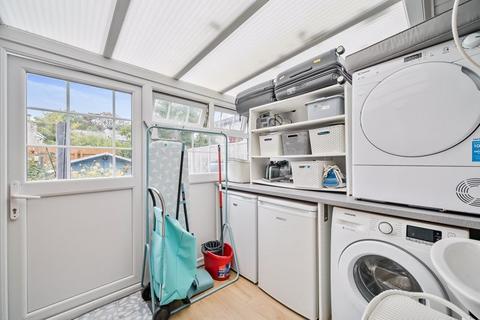 1 Millstream Gardens, Tonedale, Wellington, TA21 0AA