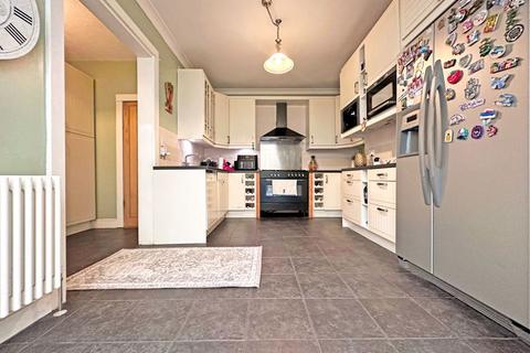 3 bedroom semi-detached house for sale, Castle Road, TIPTON, DY4 8EA