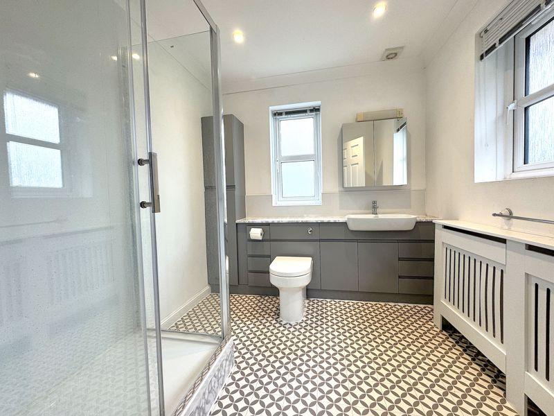 Master Ensuite