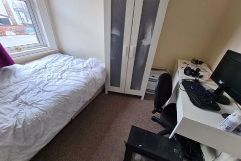5 bedroom house to rent, Richmond Avenue, Leeds LS6