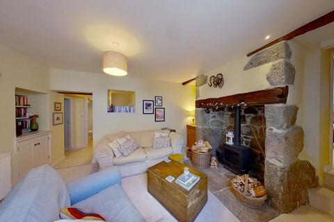3 bedroom cottage for sale, 13 The Square, Chagford, Devon