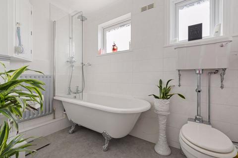 undefined, Orchard Avenue, Chichester