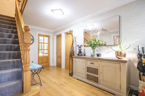 5 bedroom property for sale, Seven Arches Road, Brentwood CM14