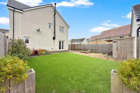 undefined, Kinlouch Crescent, Rosewell, EH24