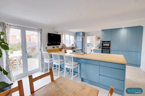 87 Moyle Park, Hilperton, Trowbridge, BA14 7UE
