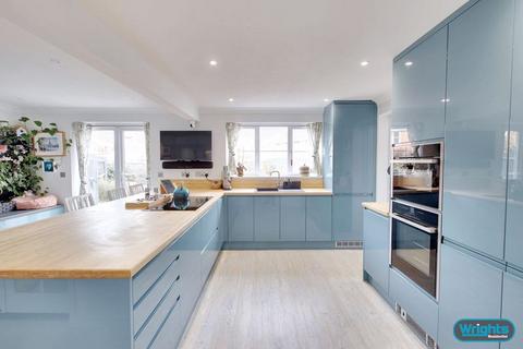 87 Moyle Park, Hilperton, Trowbridge, BA14 7UE