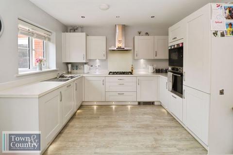 5 bedroom detached house for sale, Lambourne, Alresford, CO7