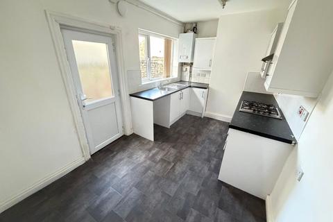 3 bedroom terraced house to rent, Downing Road, Bootle