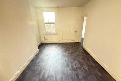 3 bedroom terraced house to rent, Downing Road, Bootle
