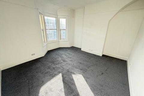 3 bedroom terraced house to rent, Downing Road, Bootle