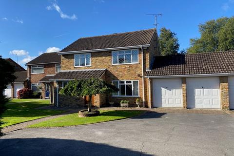 4 bedroom detached house for sale, Nairdwood Lane, Great Missenden HP16