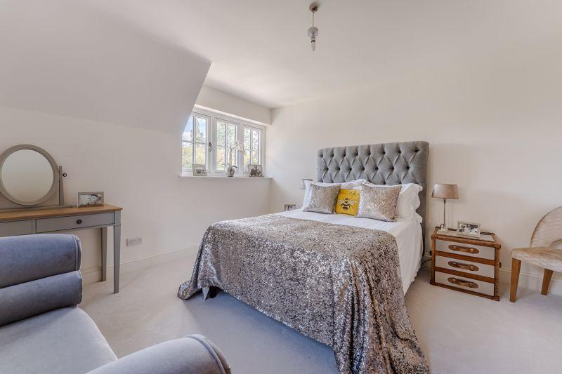 Photo 92