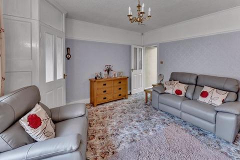 2 bedroom end of terrace house for sale, Huddersfield Road, Newhey OL16 3QD