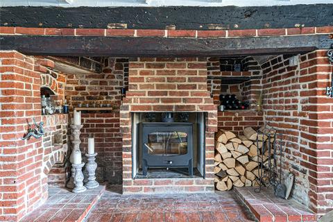 undefined, London Road, Pulborough