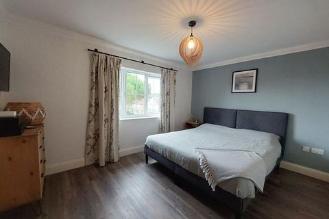 4 bedroom semi-detached house for sale, Dorking Road, Great Bookham KT23