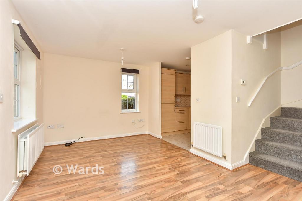 Lounge/Dining Area