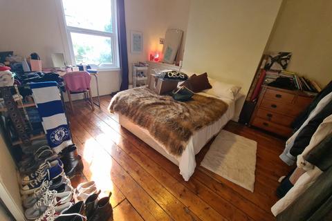 4 bedroom house to rent, Victoria Road, Leeds LS6