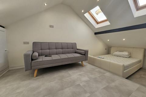 undefined, Welburn Grove, Leeds LS16