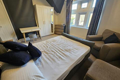 undefined, Welburn Grove, Leeds LS16