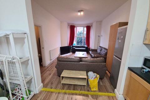 7 bedroom house to rent, Brudenell Mount, Leeds LS6