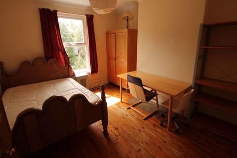 4 bedroom house to rent, Victoria Road, Leeds LS6