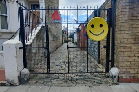 undefined, Chatsworth Road, Hackney, London, E5 0LP