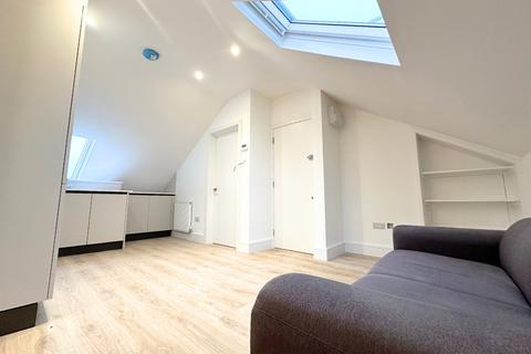 undefined, Cromwell Avenue, London N6