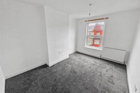 2 bedroom terraced house to rent, Compton Row, Harehills, Leeds, LS9