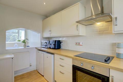 3 bedroom maisonette for sale, Tollesbury Court, Hutton, Brentwood CM13