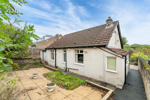 3 bedroom detached house for sale, Glen Road, Eldwick, Bingley, West Yorkshire, BD16