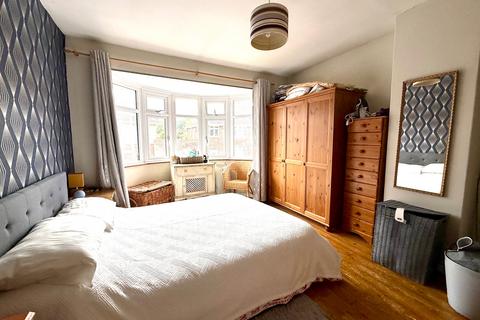 undefined, Lawn, Swindon SN3