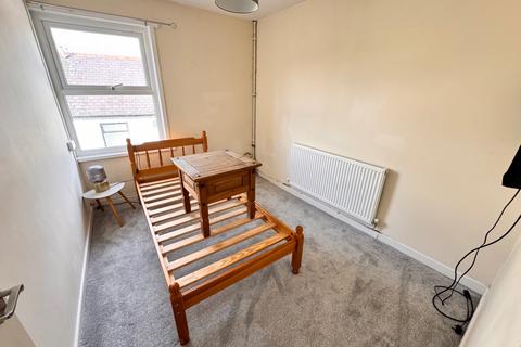3 bedroom flat to rent, Aberdare CF44