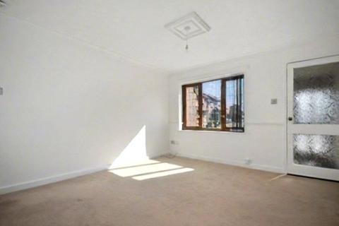 2 bedroom terraced house for sale, Hawthorn Avenue, Tadcaster, North Yorkshire