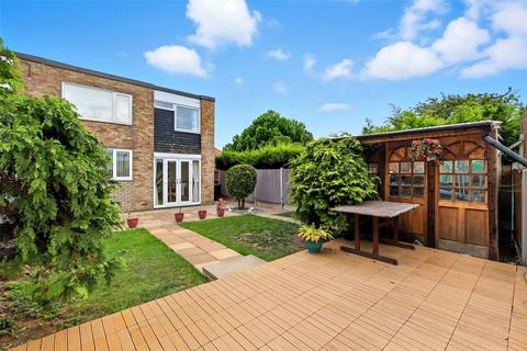 3 bedroom semi-detached house for sale, Townfield Walk, Great Wakering, Essex, SS3